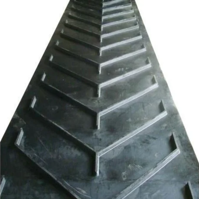 Largura de borracha da correia transportadora 500mm do teste padrão em espinha do ODM do OEM para o ângulo de inclinação 0-40°