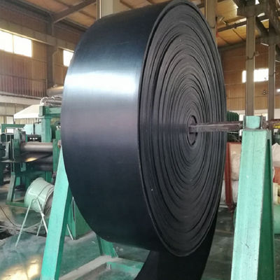 Correia transportadora de borracha do preto de EP200 EP250 EP300
